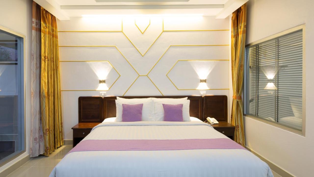 Araya Hotel Uttaradit Exterior foto